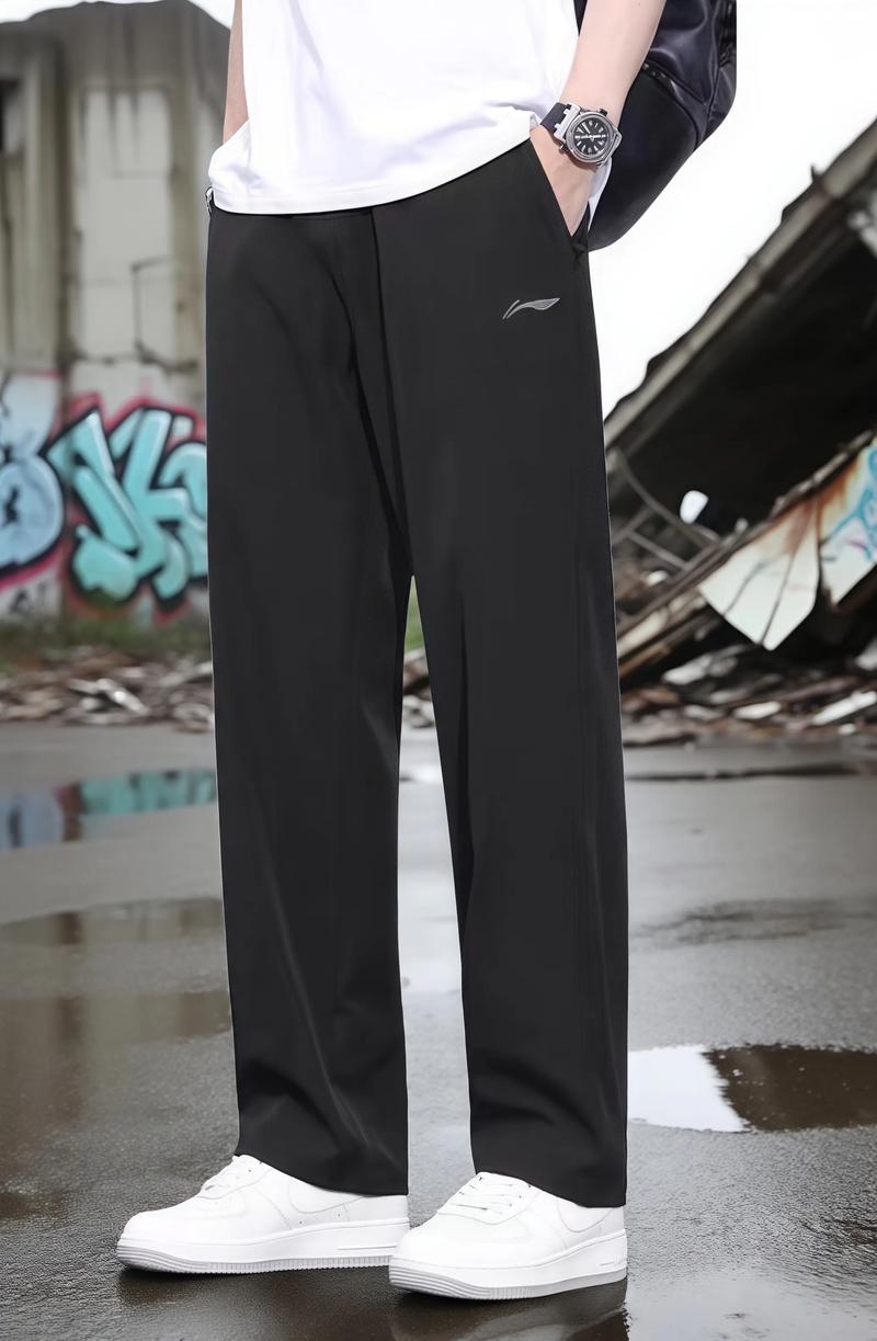 服装流行趋势：灵璧县澜菲服装店如何引领时尚潮流